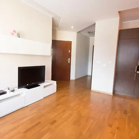 Happy Estate - Old Town Apartment *