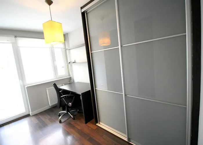 Happy Estate - Old Town Appartement